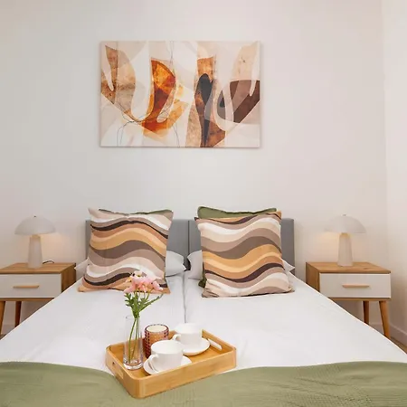 Nowoczesny Rodzinny Z Klimatyzacja I Parkingiem W Krakowie By Renters Prestige Apartament Kraków